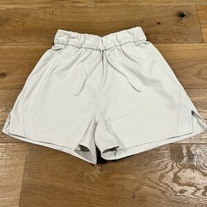 Lululemon Women's White Drawstring Shorts XXXS